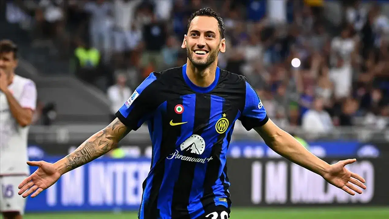 Hakan Çalhanoğlu attı, dünya efsanesi ayakta alkışladı: 'Benim zamanımdaki gibi!'