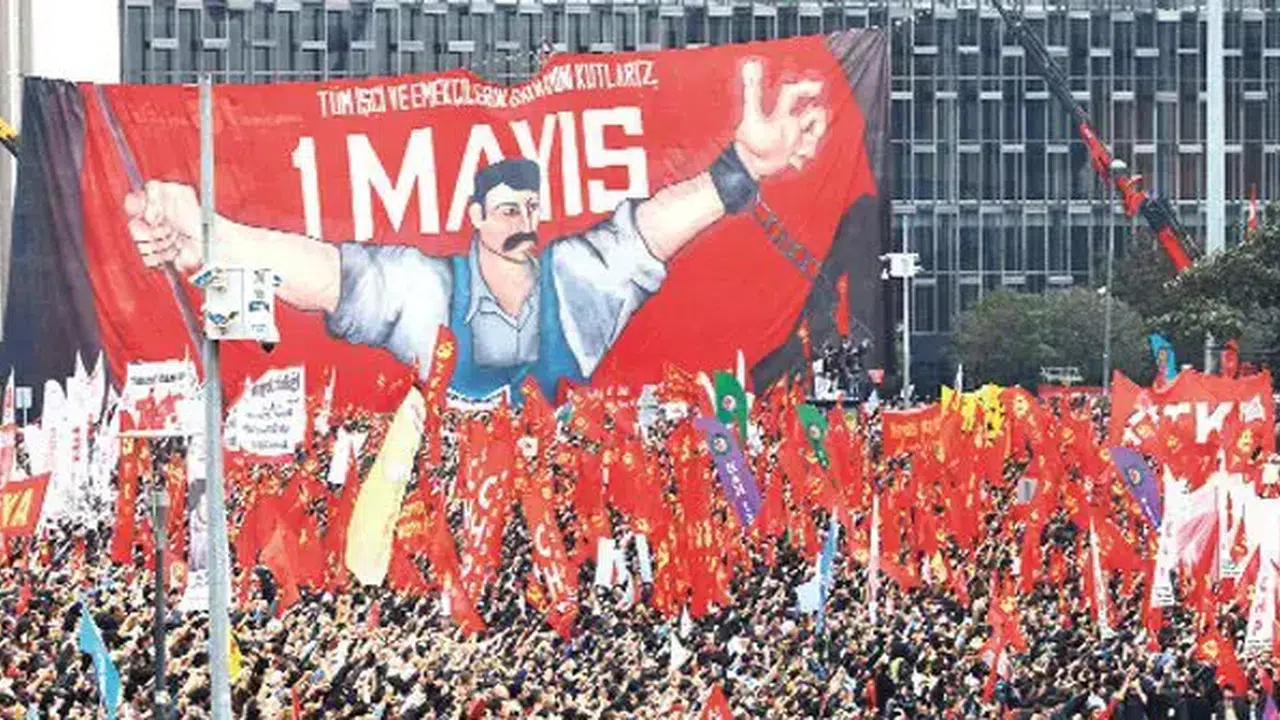 1 Mayıs okullar ve bankalar kapalı mı, hangi güne denk geliyor? Emek ve Dayanışma Günü 2026 tatil takvimi