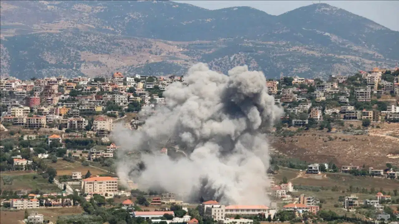 Nebatiye kana bulandı! İsrail ateşkesi hava saldırılarıyla deldi: Çok sayıda ölü ve yaralı var