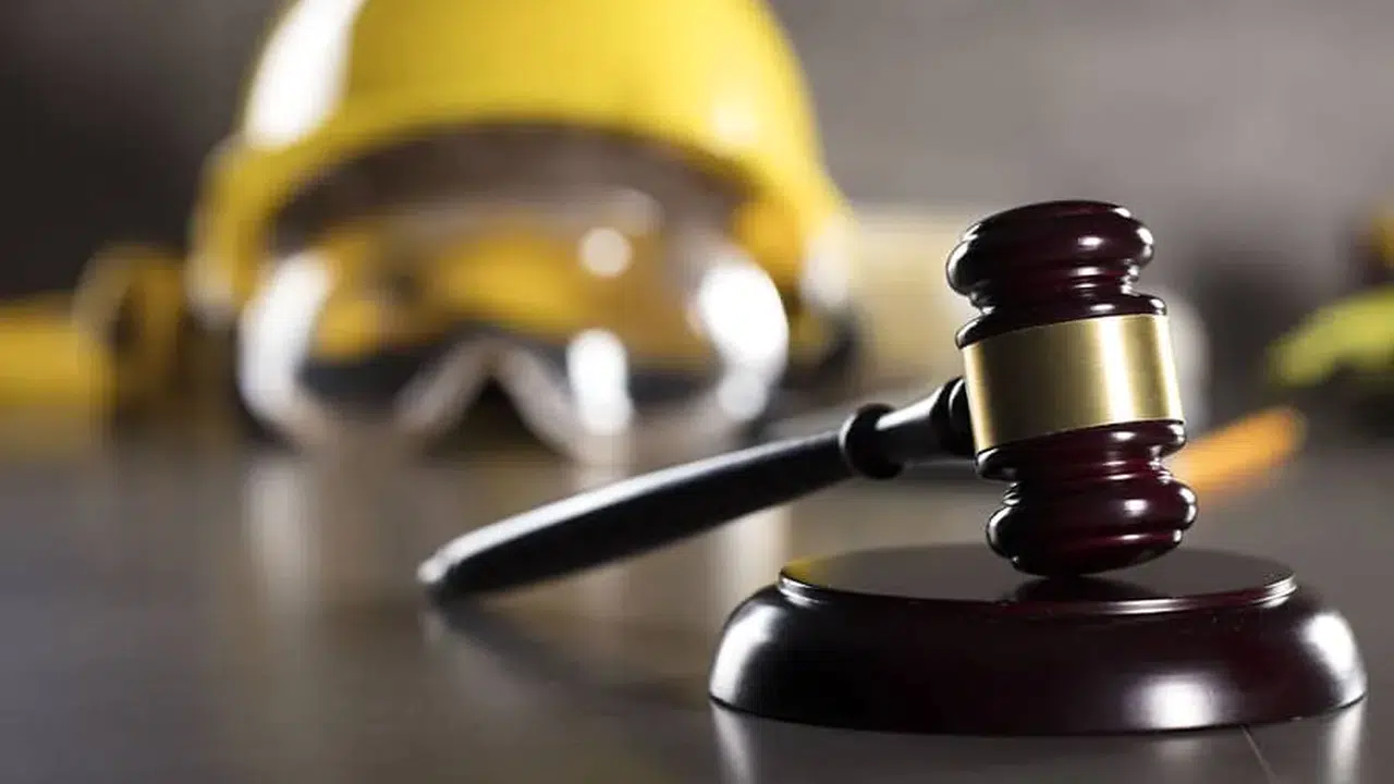 İSG Eğitim Süreleri 2026 Listesi: Az Tehlikeli, Tehlikeli ve Çok Tehlikeli İşyerlerinde Eğitim Kaç Saat Oldu?