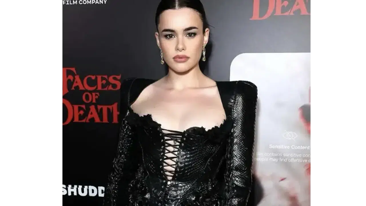 Dünya bu piştiyi konuşuyor: Serenay Sarıkaya mı daha şık, Barbie Ferreira mı?