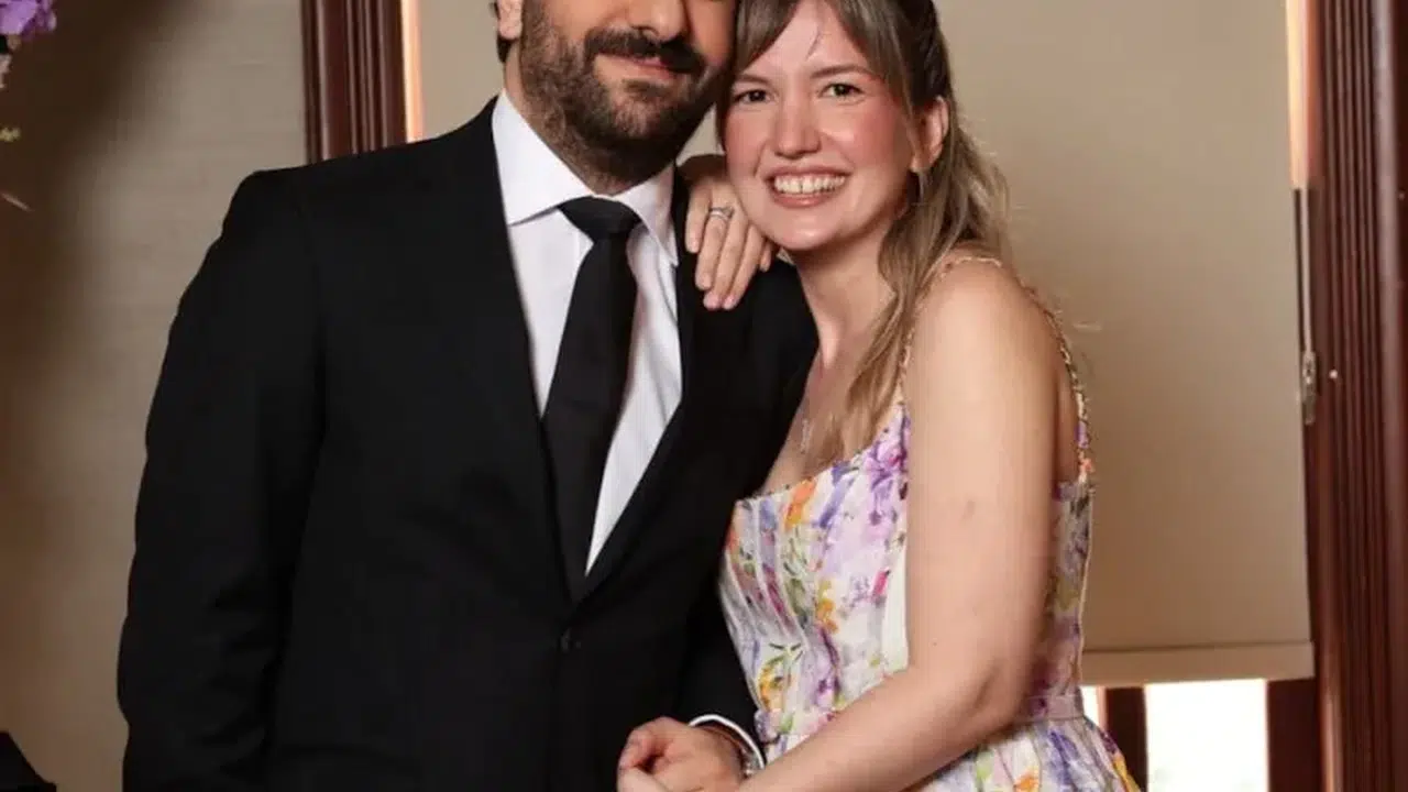 Konuşanlar'ın yıldızı Hasan Can Kaya aradığı aşkı buldu: Nişanlısı bakın kim çıktı!