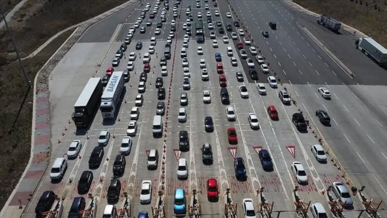 Yollar dolup taşıyor... Toplam taşıt sayısı 34 milyonu aşarak rekor kırdı!