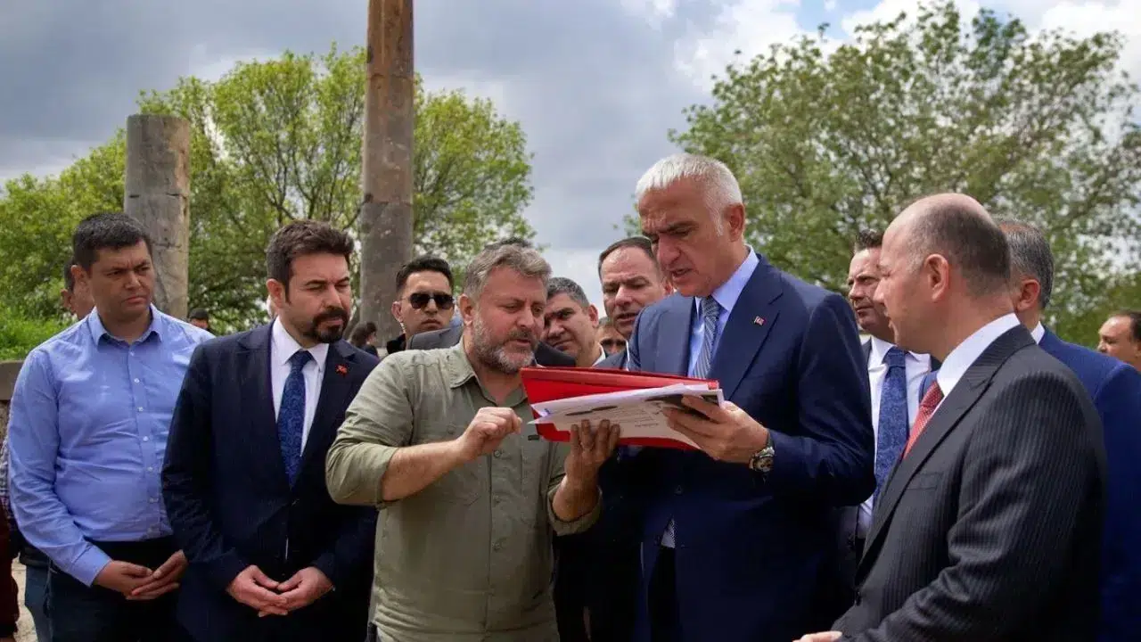 Türkiye ateş çemberinde! Bakan Ersoy: 'Bu savaş gerekçesiz ve haksızdır'