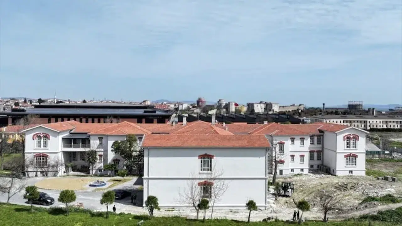 Alevlere teslim olmuştu, küllerinden doğdu! Balıklı Rum Hastanesi için geri sayım başladı