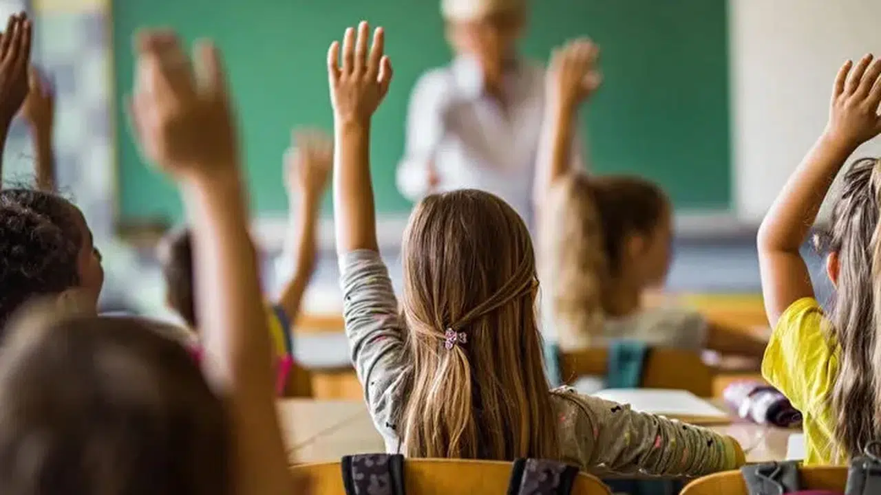 Grev nedeniyle okullar açık mı, dersler işlenir mi, öğrenciler gitmek zorunda mı, son karar ne?