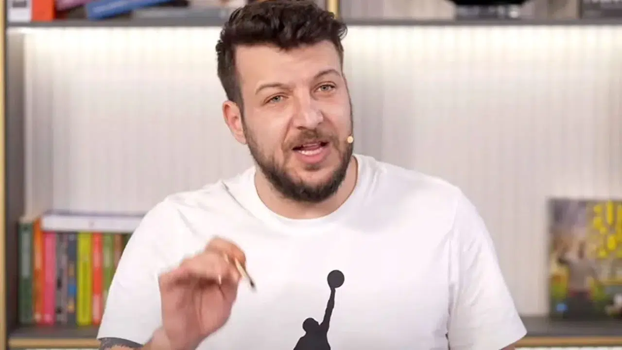 Batuhan Karadeniz’e neden kırmızı bülten çıkarıldı? Neden aranıyor, yasa dışı bahis soruşturmasında ne oldu?