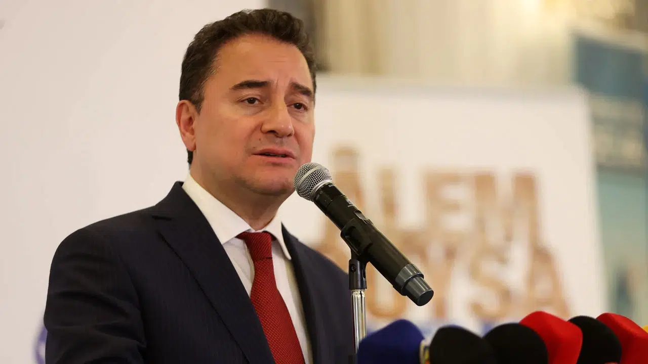 Ali Babacan Deva Partisinin doğal cumhurbaşkanı adayı olduğunu açıkladı