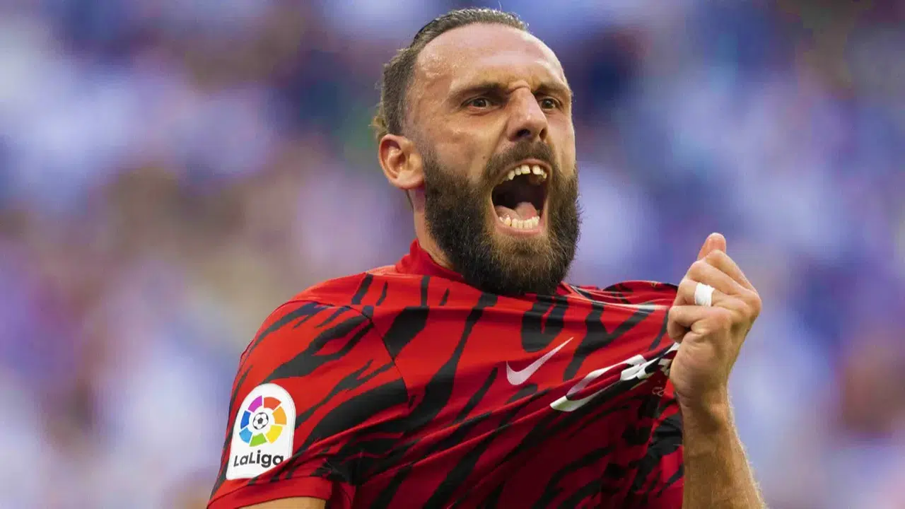 Fenerbahçe mi, Galatasaray mı? Vedat Muriqi transferinde sıcak saatler yaşanıyor!
