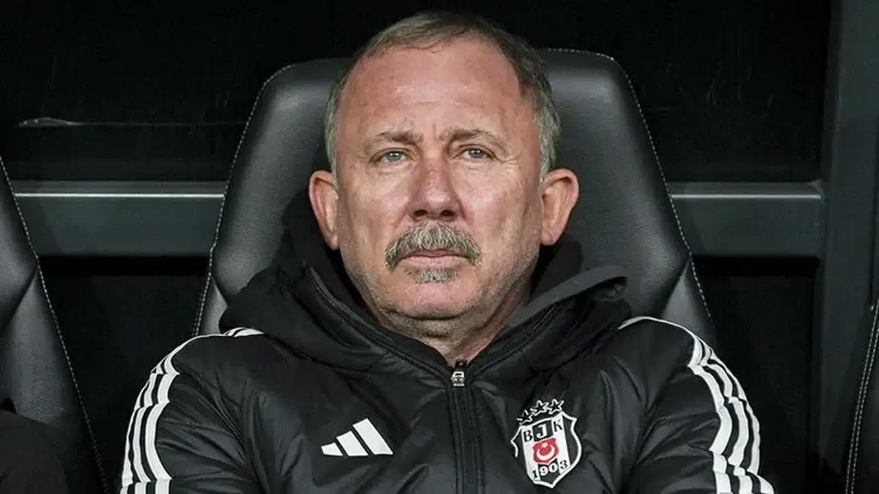 Sergen Yalçın’a şişe, yönetime istifa: Beşiktaş’ta 5 yılda 10 hoca neyi çözdü?