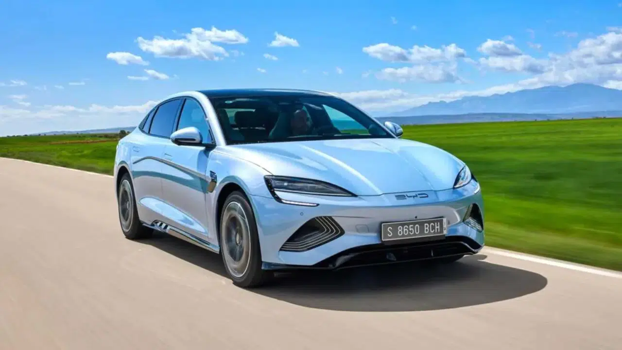 İngiltere otomobil satışları nisan ayında neden yükseldi, 2026 elektrikli araç satışları ne durumda?
