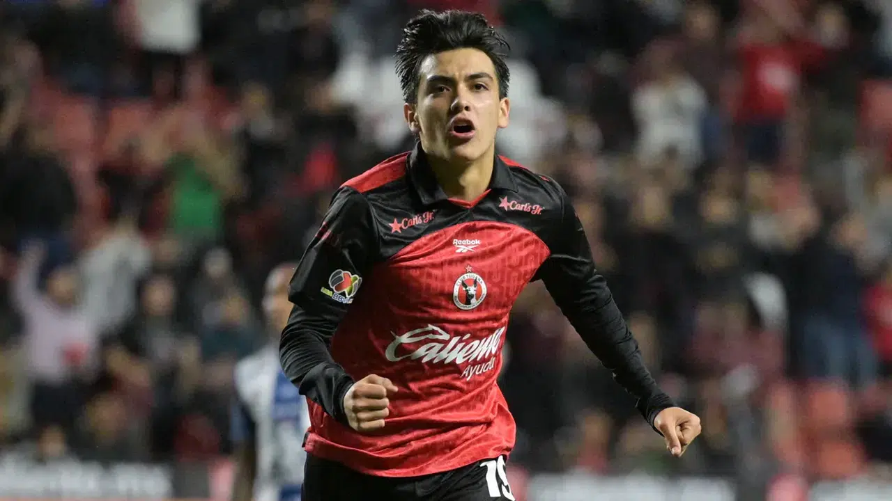 Meksika’nın Messi’si: 10 milyon euro’luk genç yıldız tarih yazmaya geliyor!
