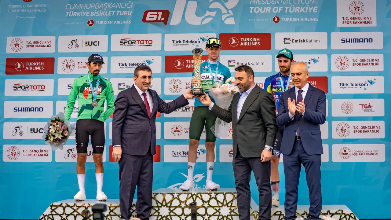 Çeşme’den Ankara’ya nefes kesen yarış: TUR 2026 finalleri tamamlandı!
