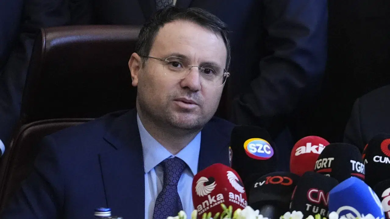 Akın Gürlek müjdeyi verdi: Adalet Bakanlığı 15 bin personel alıyor