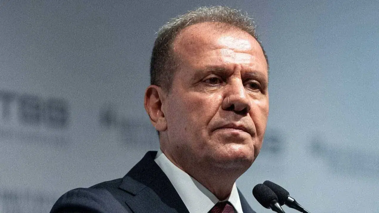 Vahap Seçer kimdir, kaç yaşında, aslen nereli, hangi partili, evli mi, çocuğu var mı, siyasi kariyeri nasıl?