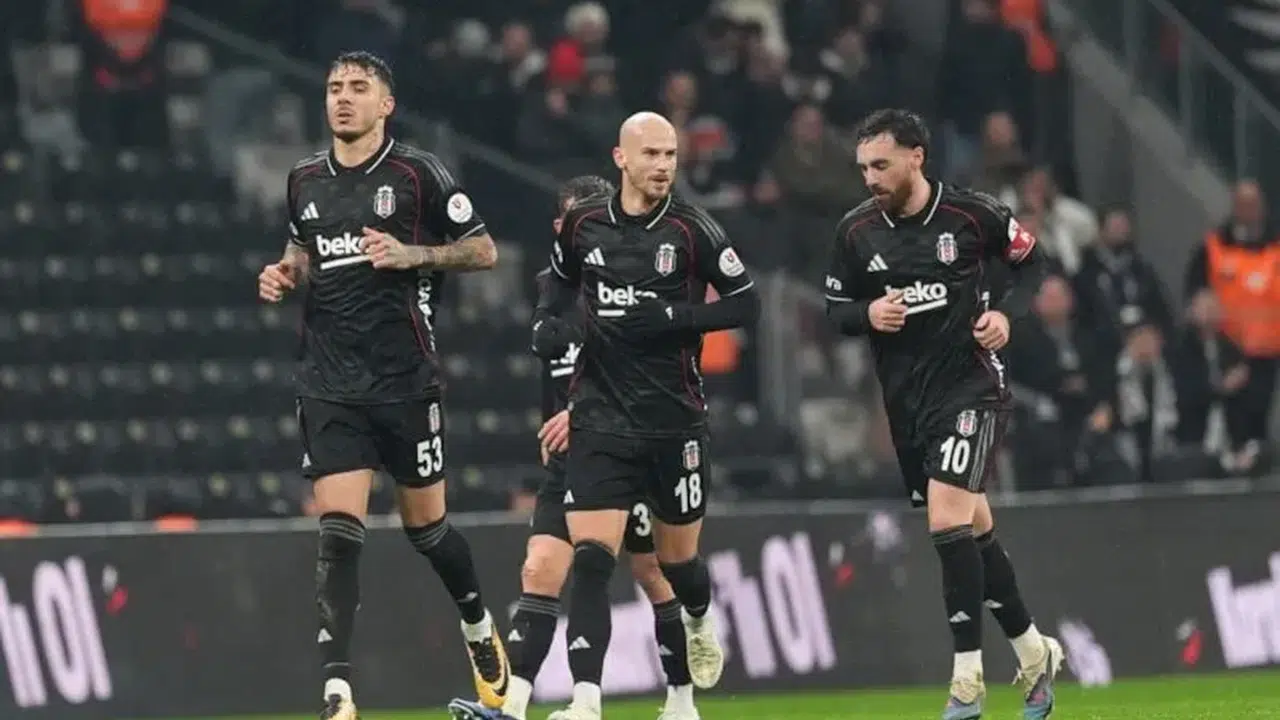 Beşiktaş’ta 5 yıllık enkazın anatomisi: 9 hoca, 4 başkan ve koca bir hayal kırıklığı!