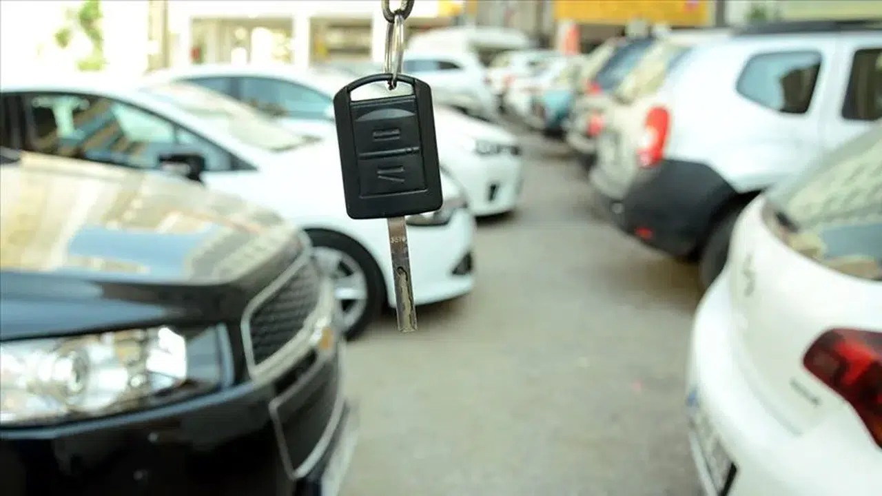 Akaryakıt zammı Avrupalıyı elektrikli araç kuyruğuna soktu: Satışlarda büyük patlama!