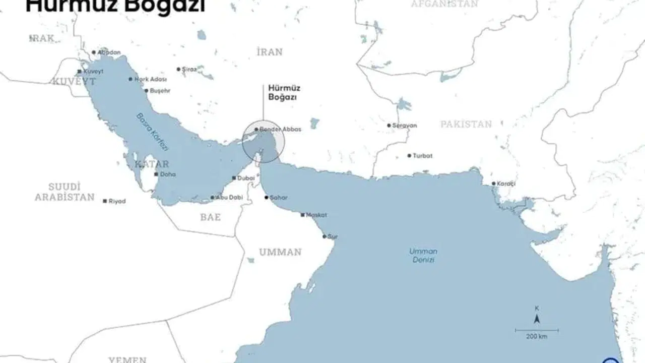 Denizlerde satranç başladı: İran’ın 'hayalet tankeri' ABD kuşatmasını yerle bir etti!
