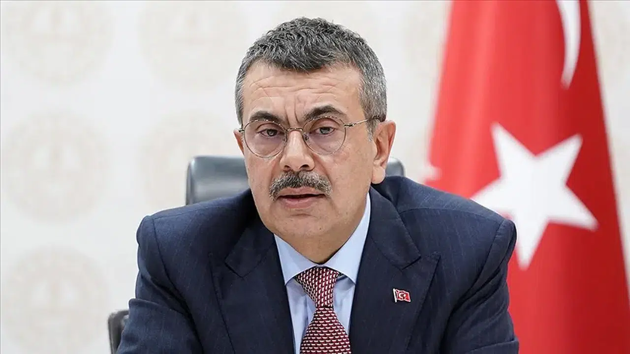 Okullarda yeni dönem başlıyor: 'Dijital İmdat Butonu' ile tek tuşla yardım!