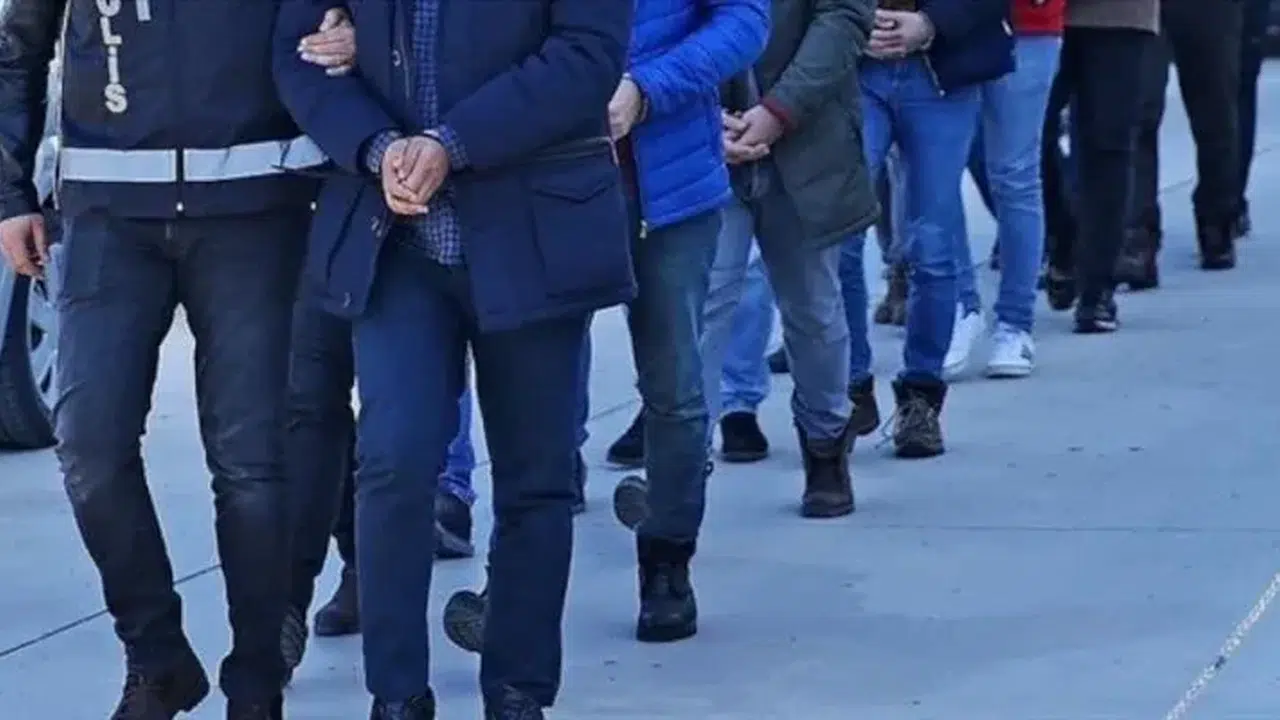 Mersin merkezli 6 ilde fuhuş operasyonu: Gözaltına alınan 8 şüpheli tutuklandı
