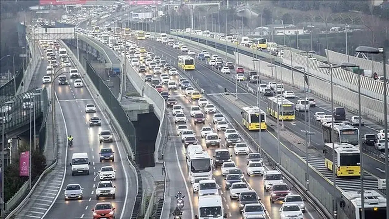 Üsküdar’da trafik durdu! Bugün hangi yollar kapalı?, İşte alternatif rotalar