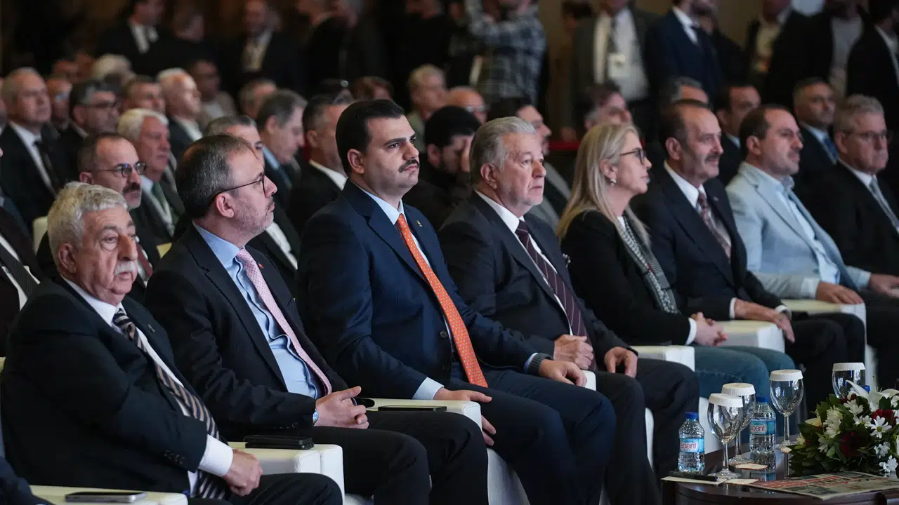 İzmir'de esnaf ve sanatkarlar sandığa gitti