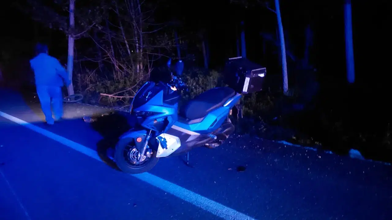 Kavşakta dehşet saçan kaza! Motosiklet ve bisiklet birbirine girdi