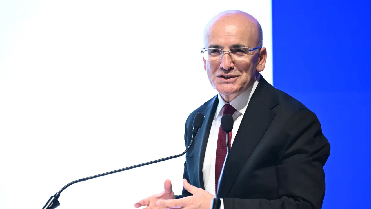Mehmet Şimşek: 'Şoklar büyük ancak yönetilebilir'