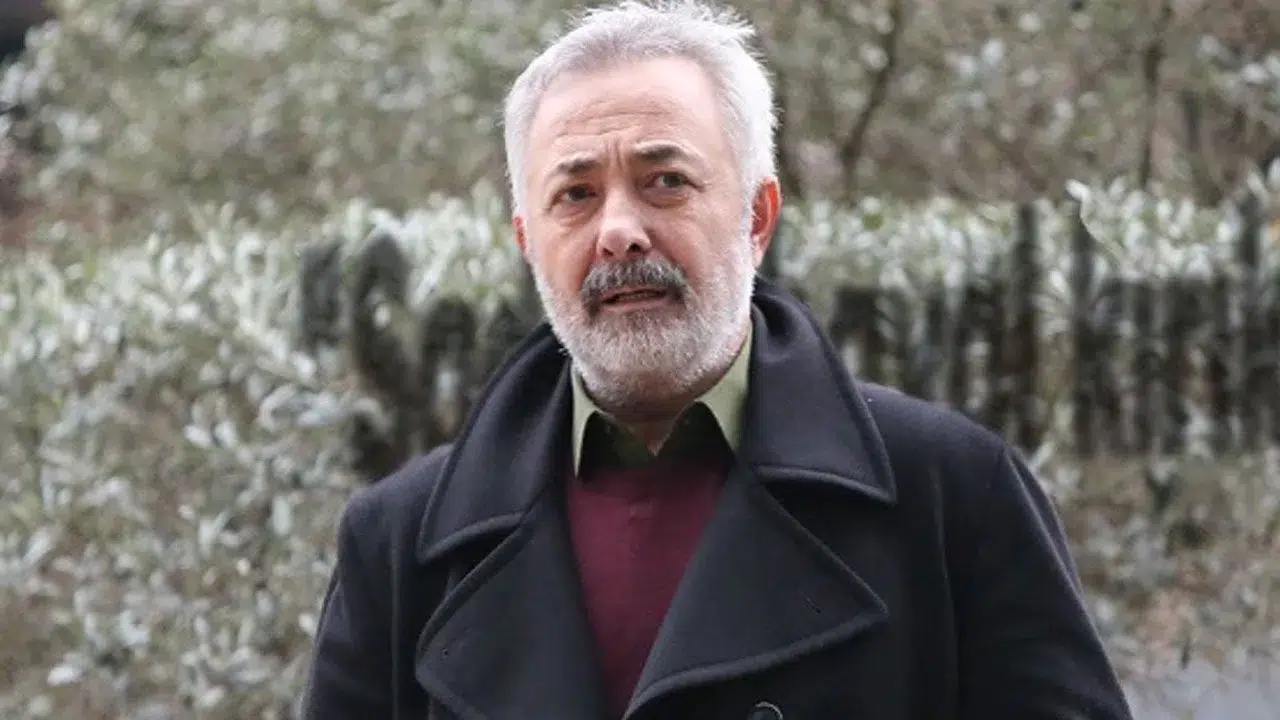 Mehmet Aslantuğ’un babası kim, yaşıyor mu? Nereli, kaç yaşında ve ne iş yapıyor?