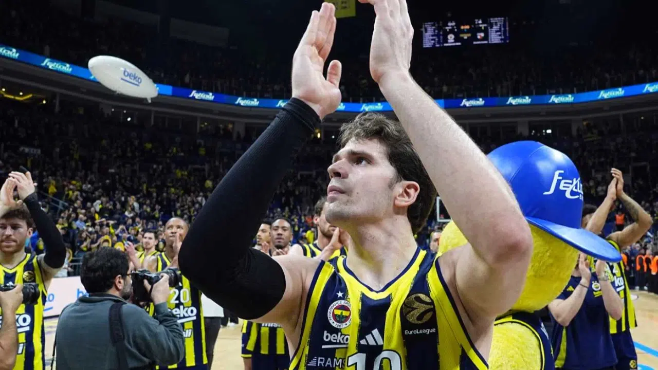 Fenerbahçe Beko Atina biletini kaptı: Final Four'da rakip Olympiakos