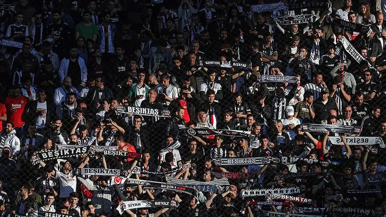 Beşiktaşlılar sessizliğe gömülüyor: 5 dakika boyunca çıt çıkmayacak!