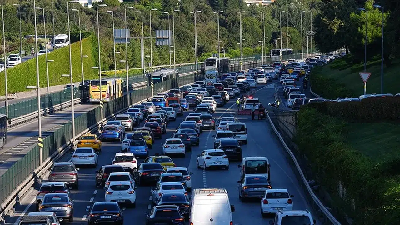 Megakentte bazı yollar etkinliklere ayrıldı: İşte sürücüler için açık yollar!