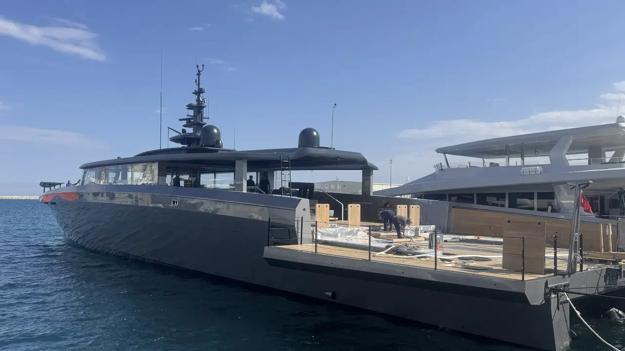 Akdeniz'e indirilen Antalya imzalı 3 lüks yat Avrupa'ya uğurlanacak