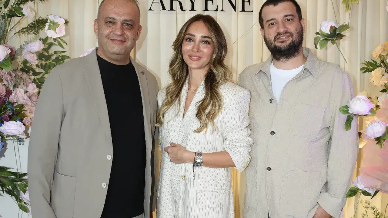 Ünlü isimler koku atölyesinde kendi imza parfümlerini tasarladı