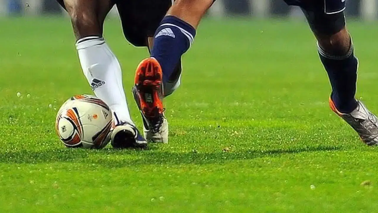 2 Mayıs bu akşam hangi maçlar var? Süper Lig’de kim sahada, saat kaçta, hangi kanalda, şifresiz yayın var mı?