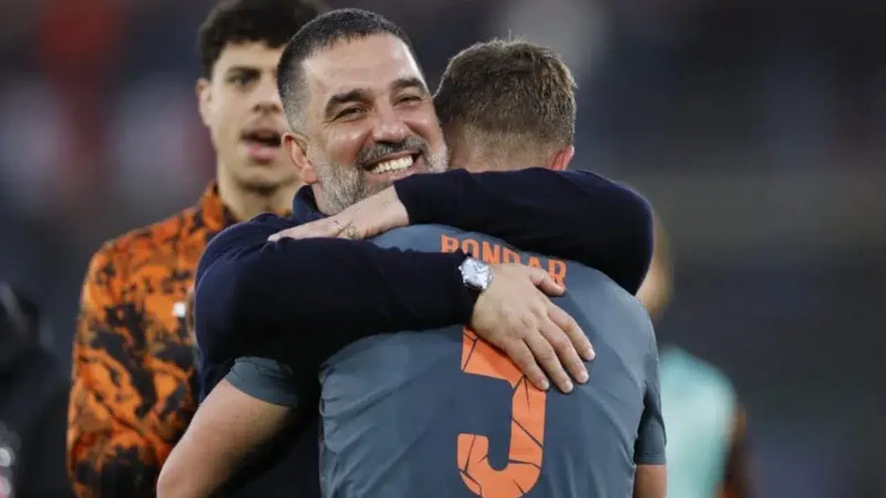 Avrupa’nın zirvesinde bir Türk! Arda Turan Shakhtar ile imkansızı başardı