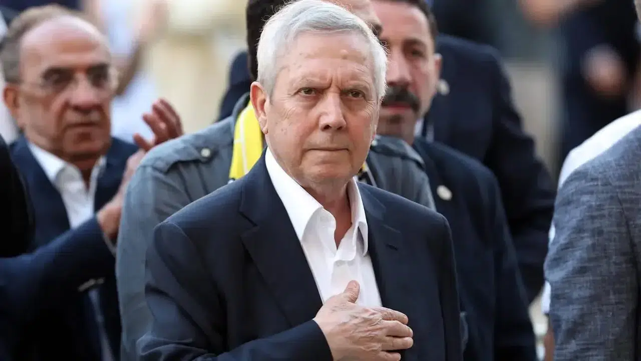 Fenerbahçe’de Aziz Yıldırım sesleri! 'aday ol' baskısı karşılık mı buluyor?