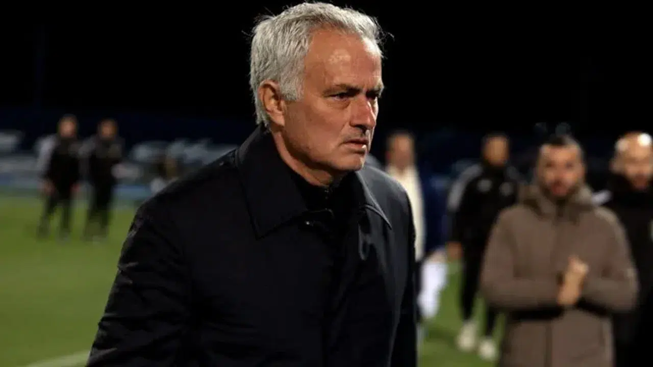 Fenerbahçe'den gitti, Benfica'da tarih yazdı ama gülemedi! İşte Mourinho dramı...