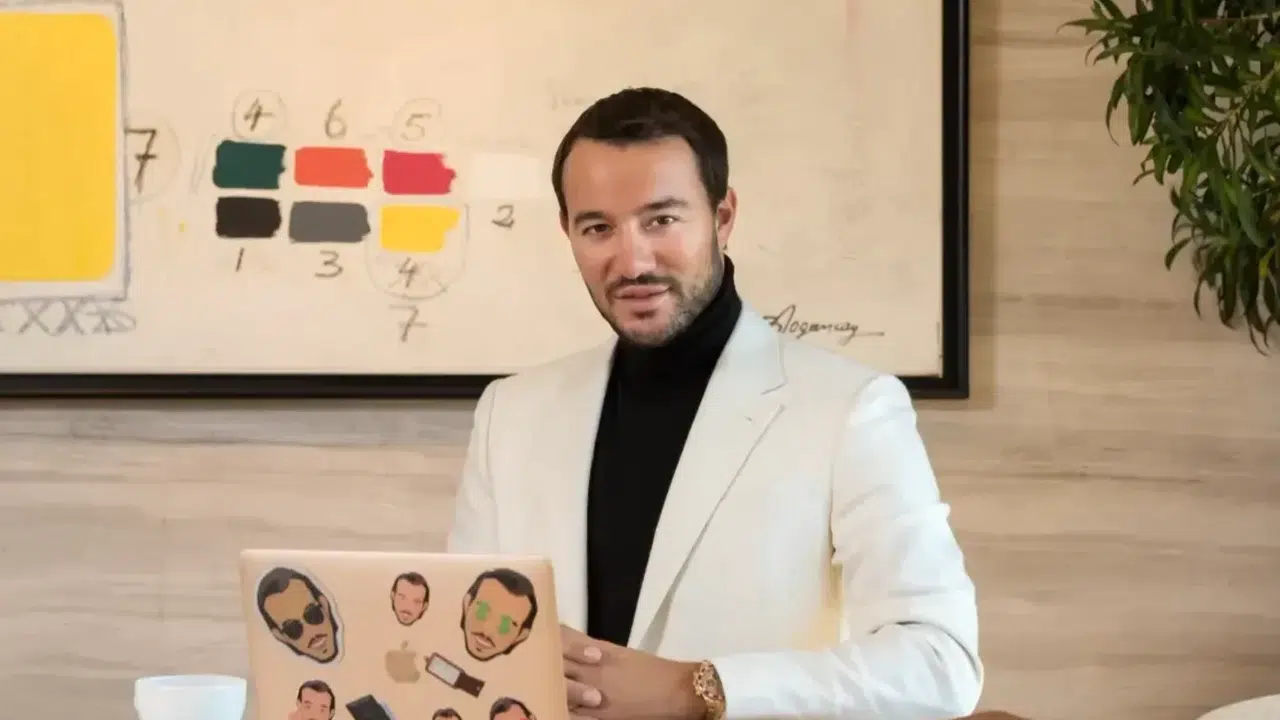 Emir Bahadır serveti ne kadar 2026? Nereden para kazanıyor, kaç şirketi var, Boğaz’da kaç yalısı var, değeri ne kadar?