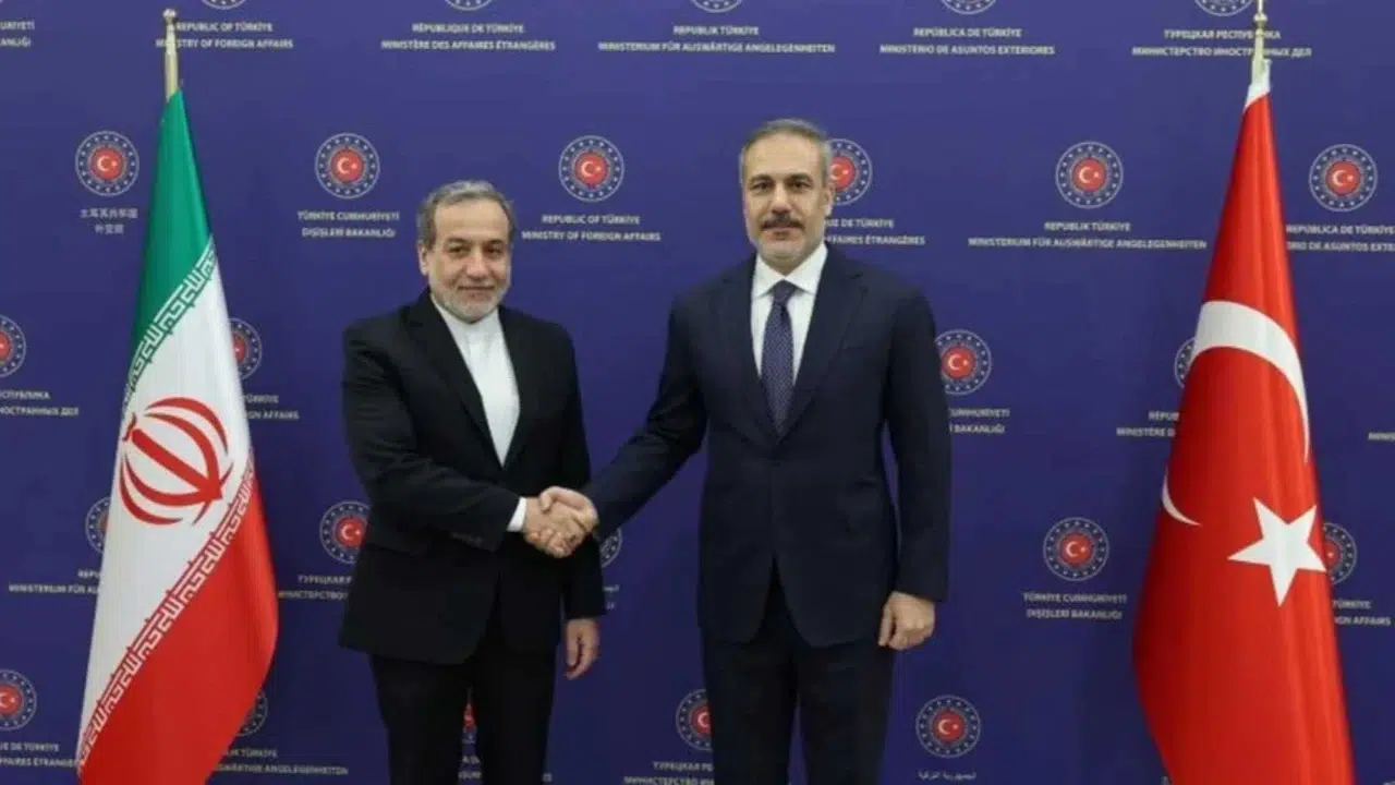 Hakan Fidan, İranlı mevkidaşı ile kritik müzakereleri görüştü