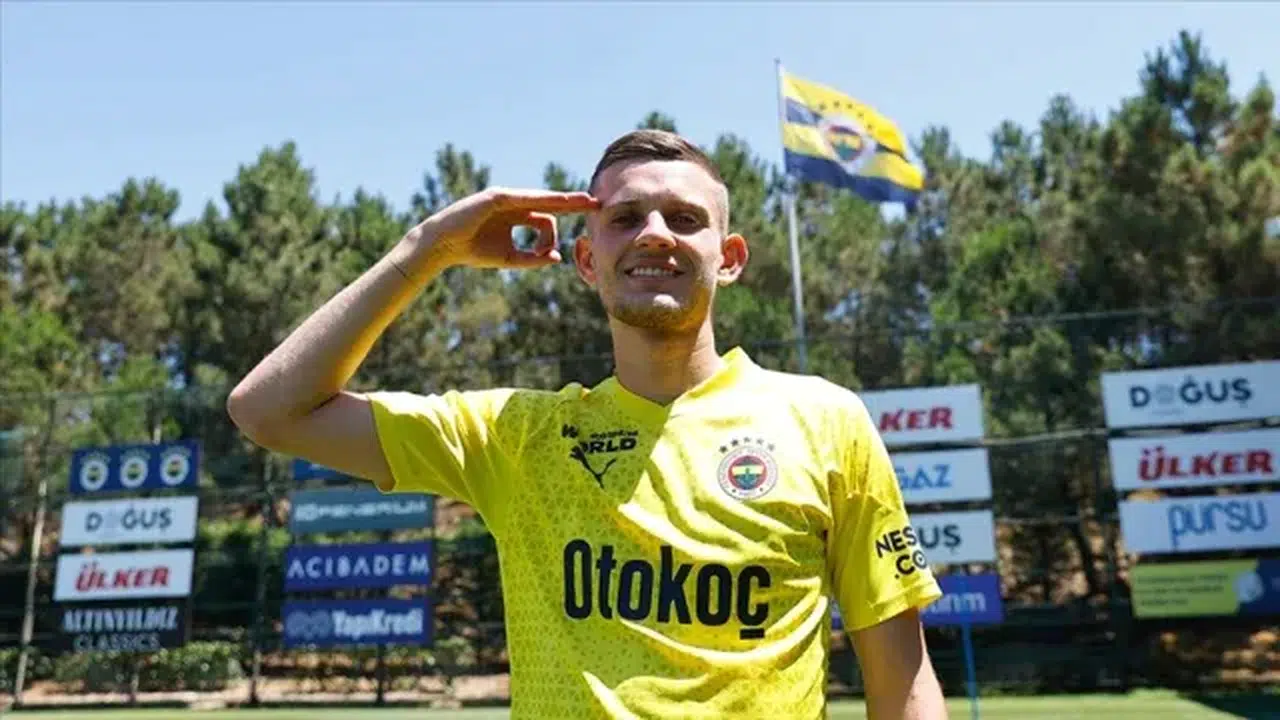 Yılın transfer çalımı: Galatasaray, Fenerbahçe’nin eski yıldızıyla el sıkıştı!
