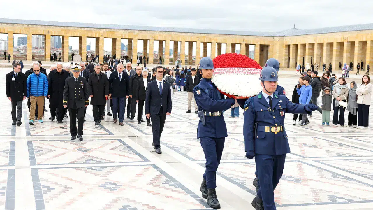 Fenerbahçe Ata’nın huzurunda: 119 yıllık gurur Anıtkabir’de mühürlendi!
