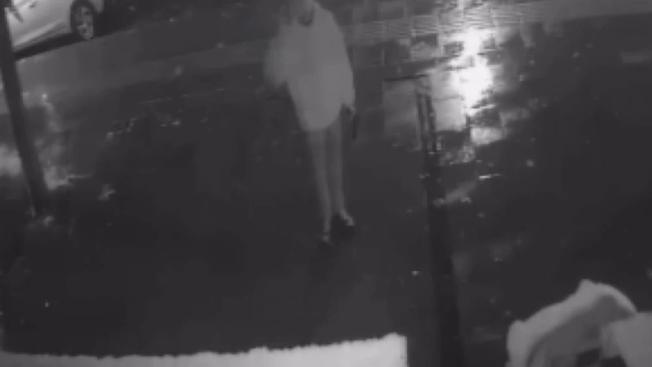 Tabanca, şarjör, fişek… Hepsi Esenler’deki evinde bulundu, kaçamadı yakalandı!