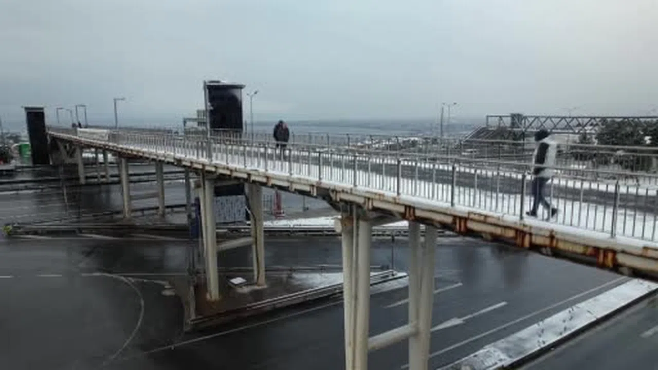 Kış bastırdı… Beylikdüzü’nde kar etkisini gösterdi, Dron görüntüleri büyüledi!