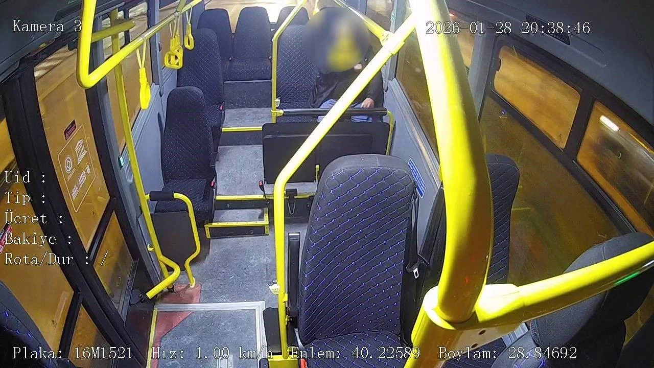 Bursa'da eski ambulans şoförü direksiyondaydı: Şehir içi otobüste hayat kurtaran refleks!