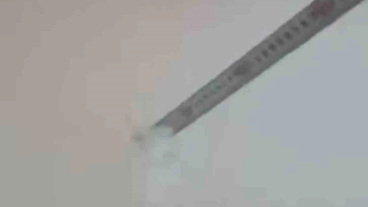 Metreyi alan sokağa koştu... Kar Diyarbakır’ı felç etti, otobüsler yollarda kaldı!