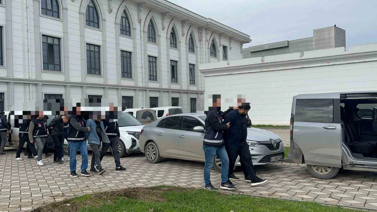 Doktor ve iş insanına silahlı saldırı planlayan şüphelilere operasyon