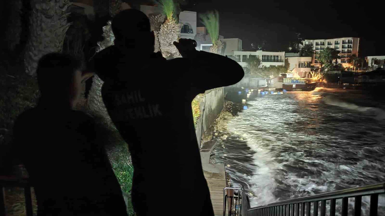 Aydın'da iskele çalışması faciayla sonuçlandı... Fırtına vurdu, geriye acı kaldı!