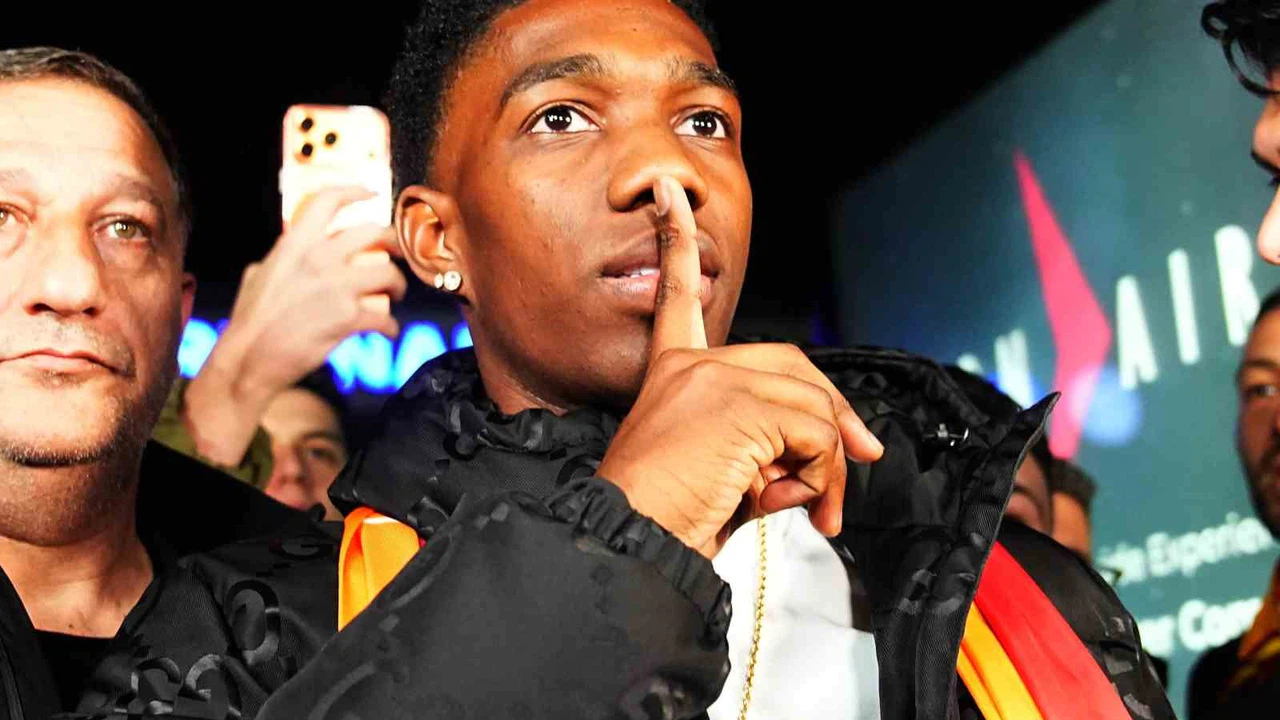 Havalimanında büyük karşılama: Galatasaray’ın yeni yıldızı Asprilla İstanbul'a geldi