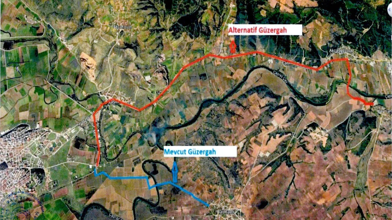 Hasar gören ve beşik gibi sallanan köprü yıkılıyor